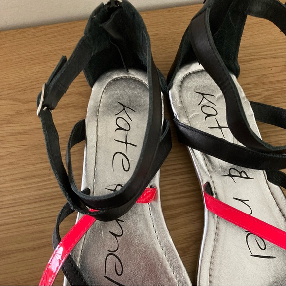 Kate & Mel Size 10 (41) Black & Pink Strappy Flat Sandals Heel Zipper - Picture 5 of 8